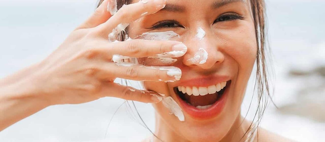 Summer Skin Sos How To Prevent And Treat Summer Acne Breakouts